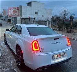 کرایسلەر 300